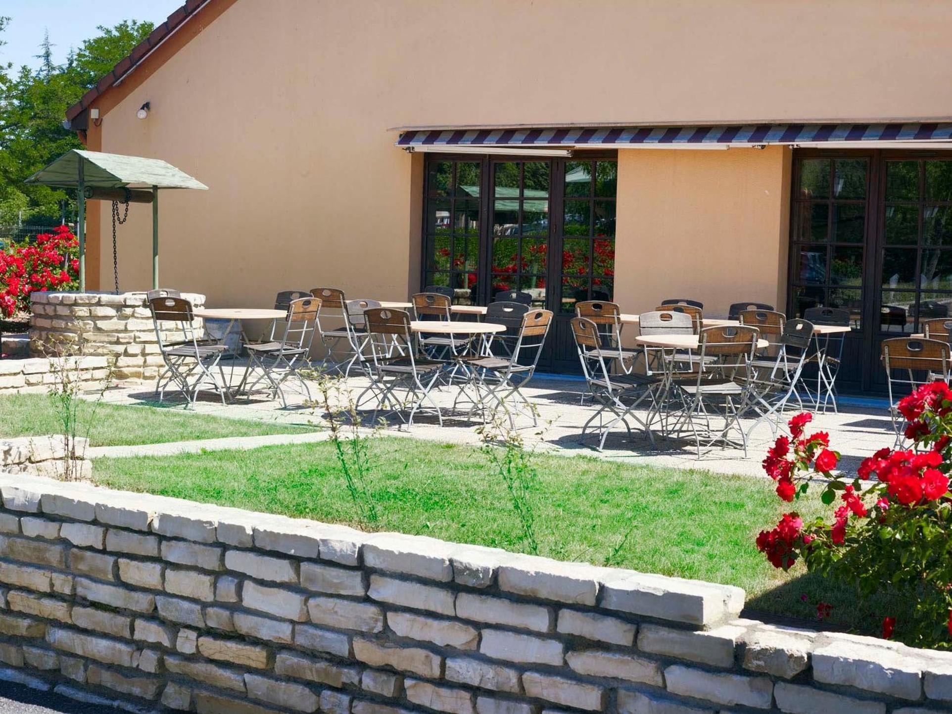 Kyriad Direct Roanne Hotel Удобства снимка