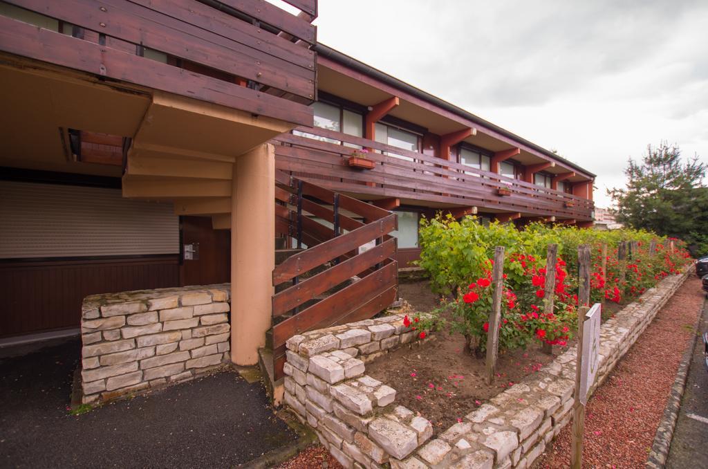 Kyriad Direct Roanne Hotel Екстериор снимка