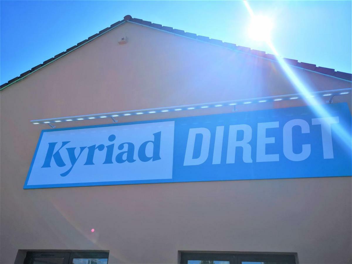 Kyriad Direct Roanne Hotel Екстериор снимка